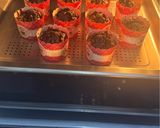 Foto langkah ke 5 dari resep Muffin choco.