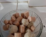 Foto langkah ke 1 dari resep Sayur Sop dan Perkedel Kentang.