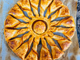 Sol de hojaldre relleno de sobrasada