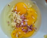 Foto langkah ke 2 dari resep Telur Dadar Makaroni.