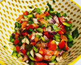Foto del paso 2 de la receta: Pico de gallo mexicano