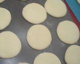 Foto langkah ke 3 dari resep Donat toping abon.