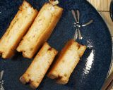 A picture of step 9 of Japanese Shrimp Toast or Hatoshi (ハトシの作り方) with gluten free option.