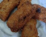 A picture of step 3 of Bread Chicken pockets.