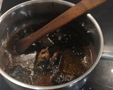 Foto del paso 2 de la receta: Cocina de subsistencia: Garbanzos con Chipirones en su tinta