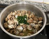 Foto del paso 5 de la receta: Chirlas a la malagueña