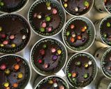 Foto langkah ke 8 dari resep Chocolate Muffin simple.