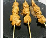 A picture of step 1 of Chicken Satay With Tangy Peanut Sauce.