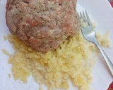 Foto del paso 1 de la receta: Albóndigas de carne picada con patata y pimientos fritos