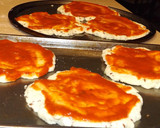 Foto del paso 4 de la receta: Pizzetas nutritivas de maiz y semillas