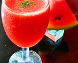 A picture of step 3 of Watermelon orange juice.