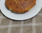 Foto del paso 2 de la receta: Bizcocho de yogur con trocitos de chocolate
