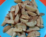 Foto langkah ke 3 dari resep Potato Wedges.