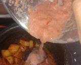 A picture of step 2 of Macaroni curry.