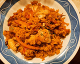 Foto del paso 6 de la receta: Arroz al wok con alitas de pollo y con cebolla, zanahoria y pimientos a la mantequilla y yakiniku