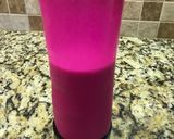 A picture of step 3 of Vanilla Milkshake.