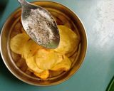 ক্রিস্পি পটেটো চিপস (Crispy potato chips recipe in Bengali) রেসিপির ধাপ 4 ছবি