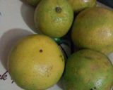 A picture of step 1 of Freshly Squeezed Orange drink.