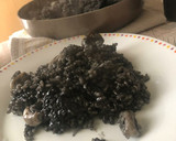Foto del paso 6 de la receta: Arroz negro con calamares