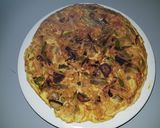 Une image de l'étape 4 de Omelette aux asperges vertes,pommes de terre,lardons et oignons.