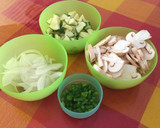 Foto del paso 2 de la receta: Pollo en salsa de Jamaica 🇯🇲