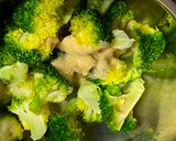 A picture of step 2 of Broccoli Mayo Oyster sauce Salad.