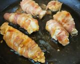 Bacon-be tekert csirkemell holland mártásal és zöldségekkel recept fázis 1 fotója