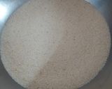 A picture of step 1 of Suji Besan Snack (Suji Besan ka Nasta).