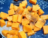 Une image de l'étape 1 de Crumble de courge musquée.