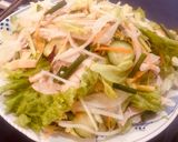 Hình bước làm 5 của món Salad lườn gà của họ