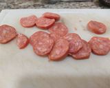 Foto del paso 5 de la receta: Salmón dorado con chorizo