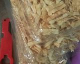 Foto langkah ke 7 dari resep Kue Bawang.