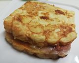 Foto del paso 2 de la receta: Tortilla de papas rellena de mojo picón y jamón