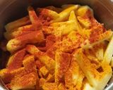 A picture of step 3 of Potatoes rava fry.