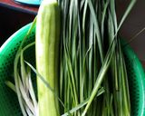 Hình bước làm 2 của món Canh trai sông nấu hẹ