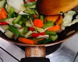 Foto langkah ke 8 dari resep Sayur Asem-Asem Daging Sapi.