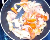 A picture of step 4 of Kadhai Paneer.