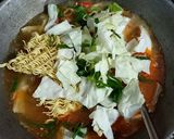 Foto langkah ke 5 dari resep Seblak mie pedas.
