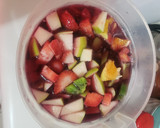 Foto del paso 2 de la receta: Sangría de frutas..🍷🍷