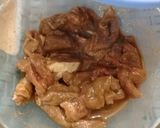 A picture of step 2 of Yellow Pepper Beef with Hoisin Sauce.