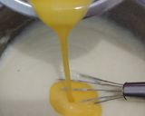 Foto langkah ke 3 dari resep Cassava pudding saus coklat.