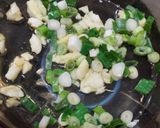 Foto langkah ke 1 dari resep Sup Bening Oyong/Gambas Tahu Putih Praktis✅.