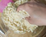 A picture of step 4 of Homemade biscuit crust.