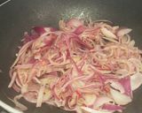 Foto del paso 1 de la receta: Bonito con cebolla caramelizada al curcuma y lima