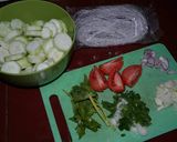 Foto langkah ke 1 dari resep Sop Oyong So'un.