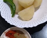 A picture of step 3 of Pani puri.