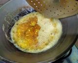 Foto langkah ke 3 dari resep Telur Dadar Pakcoy.