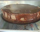 Foto del paso 12 de la receta: Tarta de chocolate con frutos rojos y crocanti
