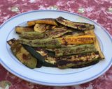 Une image de l'étape 7 de Trio de courgettes grillées aux épices créoles et huile de truffe.