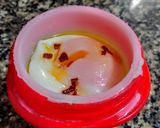 Foto del paso 4 de la receta: HUEVO🥚Relleno en Contenedor...!🍳